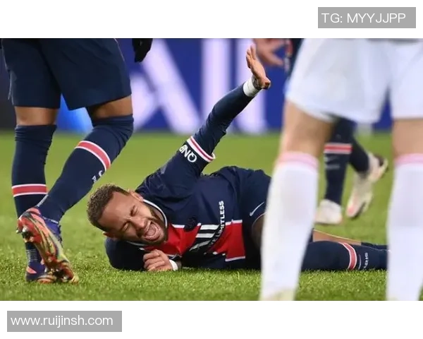 足球球星滑铲瞬间回顾 谁是最具威胁的防守王者